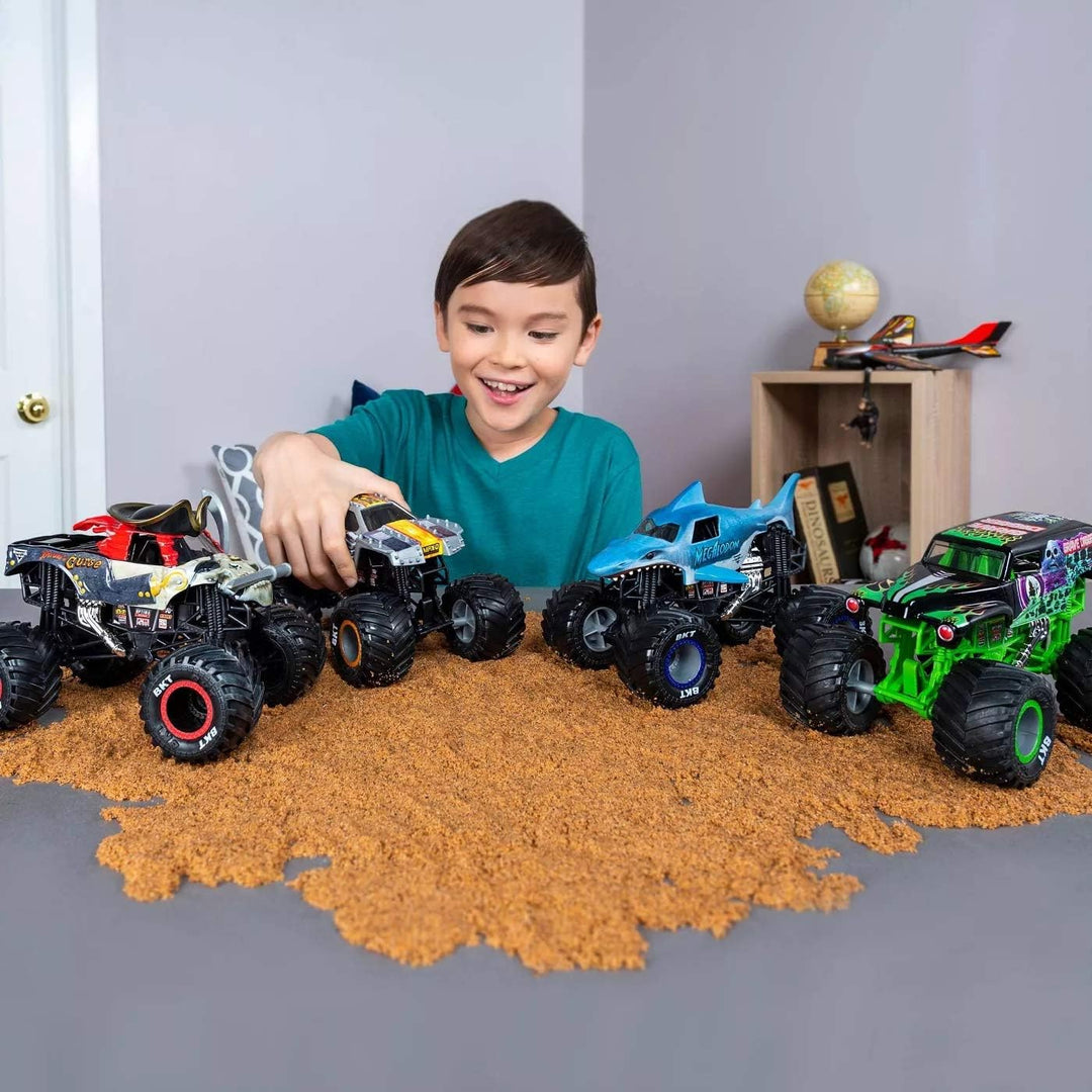 Monster Jam, offizielles Higher Education Monster Truck, Die-Cast Vehicle, 1:24 Scale