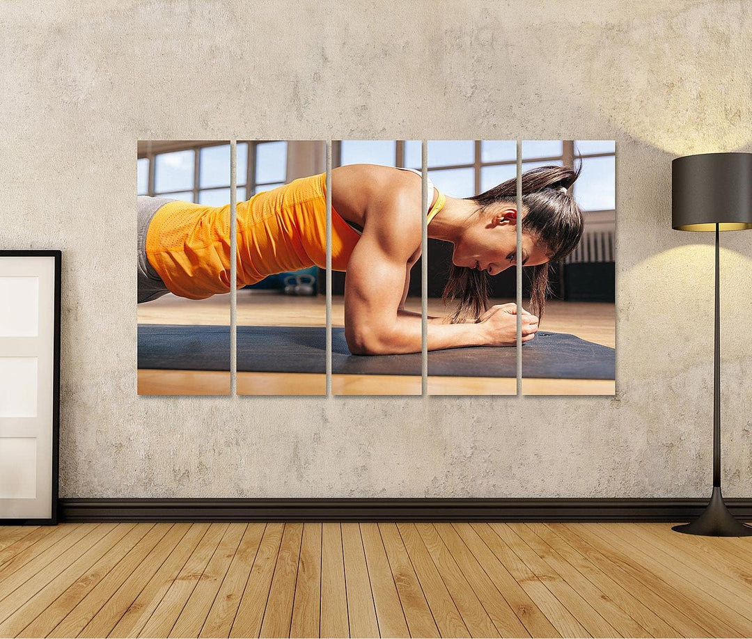 islandburner Bild auf Leinwand Seitenansicht Attraktive Junge Frau Auf Fitness Matte Weibliche Liege