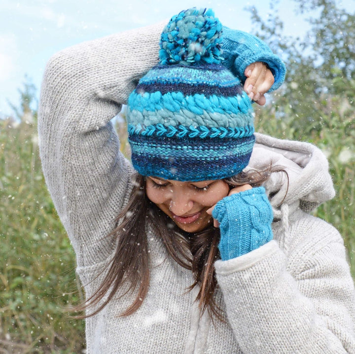 McRon Damen Gestrickte Pulswärmer Modell Emily Staubblau, Staubblau