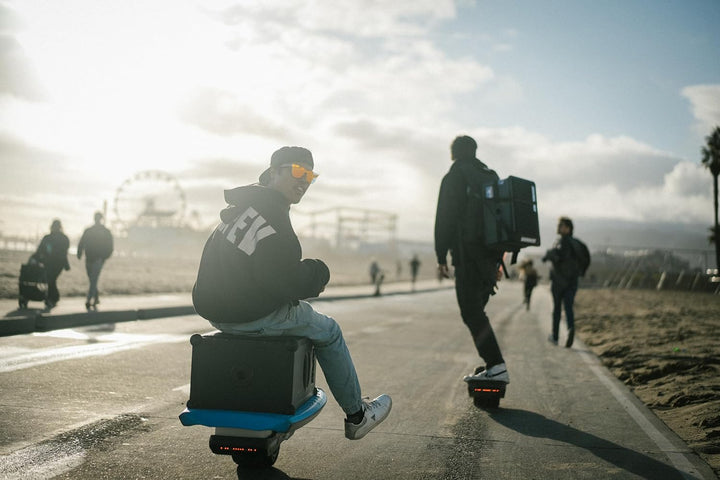 SOUNDBOKS Go – Tragbarer Bluetooth-Lautsprecher – USB-C-Aufladung Akku – Kompakter Performance-Lauts