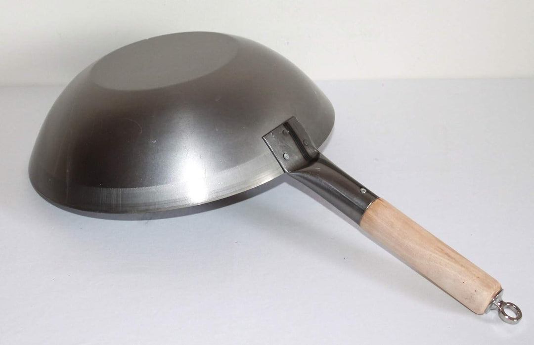 Wok Pfanne Flacher Boden Ø 36 cm, für Gas, Induktion, Ceran und Elektro, mit Holzgriff auch zum Aufh
