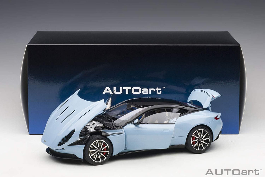 AUTOart- Miniaturauto aus der Kollektion, 70268, Hellblau