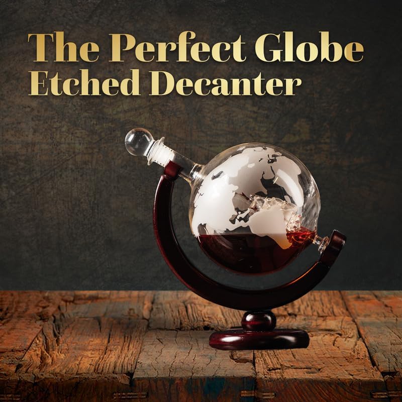 Kemstood Whisky Karaffe Globus Set (850 ml) - Edler Whiskey Decanter mit Gläser, Holzständer und ein