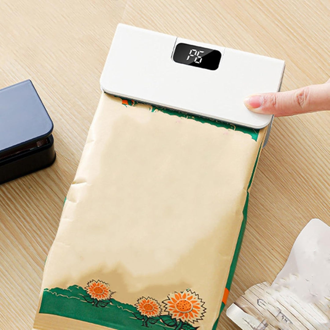 Mini Bag Sealer with Cutter And Magnet, 2 in 1 Portable Magnetic Snack Bag Sealer for Fridge Food St