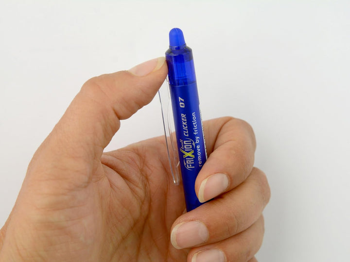 PILOT FriXion Clicker 0.7 – 6 Stück – Farben 2x Blau/Schwarz/Grün – Radierbarer, nachfüllbarer Gel