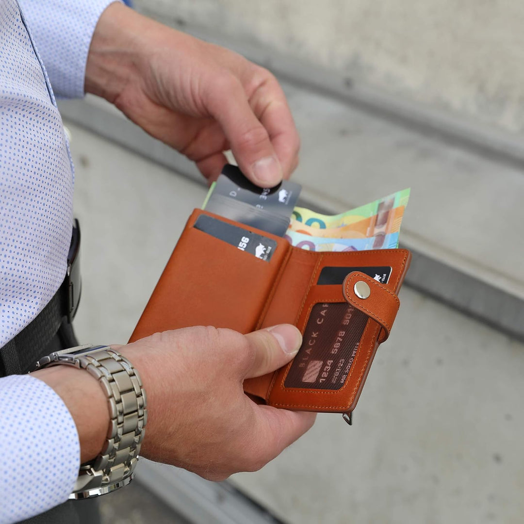 Solo Pelle Leder Geldbörse Q-Wallet mit integriertem Kartenetui für 15 Karten + Geldscheine geeignet