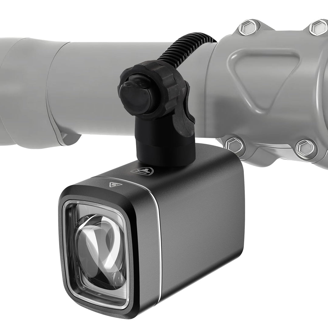 Smart LED Fahrradlampe 1000 Lux, Auto On/Off, Auto Lichtsensor, Ganz aus Aluminium, 2800mAh Akku USB