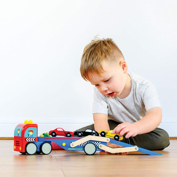 Le Toy Van – Rennauto-Transportfahrzeug Spielset aus Holz – Mit 4 Holzautos | Für Mädchen & Jungen F