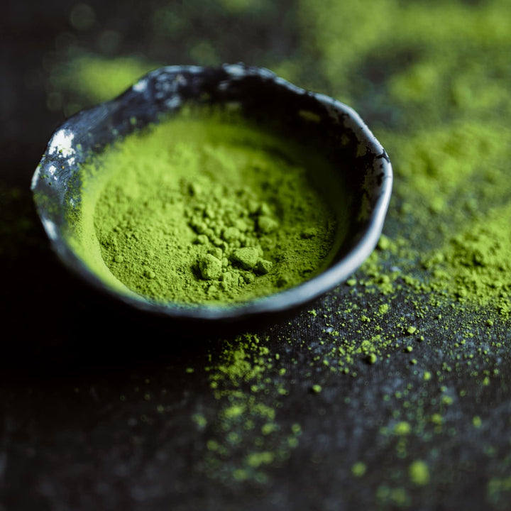 Organischer Moya Matcha Tee Set Pulver Grün | BIO 30g Traditionelle Klasse (II) | Verpackung + blaue