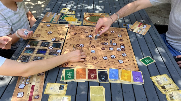 TOPI Games Gesellschaftsspiel, HAR-609012, Weiss, Schwarz, Gelb, Grau Harry Potter – Ein Jahr in Hog