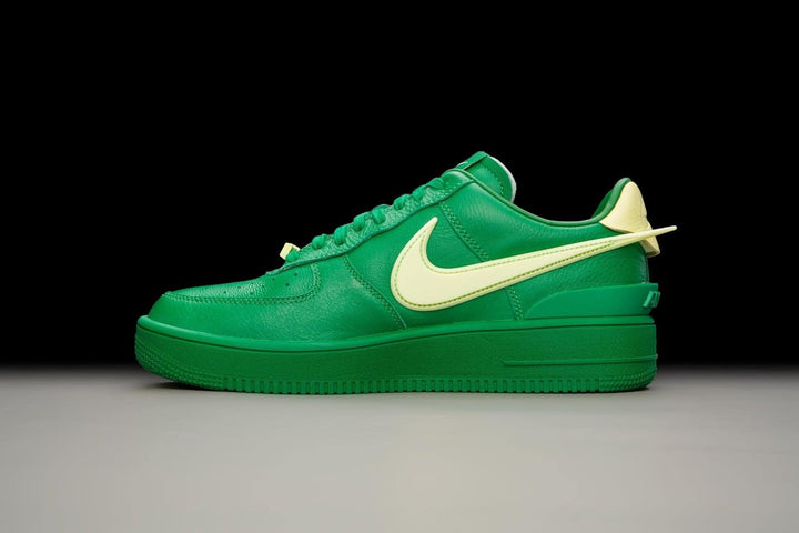 Nike Herren Air Force 1 '07 Fresh Sneaker 40.5 EU Pine Green Pale Yellow, 40.5 EU Pine Green Pale Ye