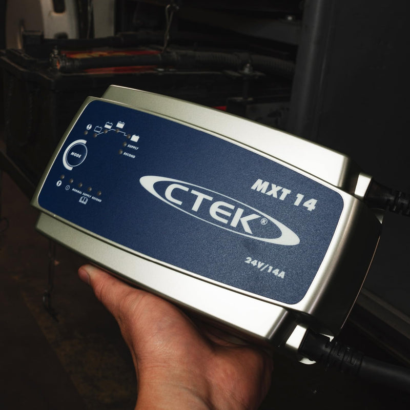 CTEK MXT 14 Professionelles Batterieladegerät 24V und Stromversorgung, Ladegerät für Nutzfahrzeuge,