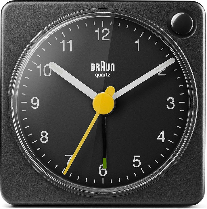 Braun Klassischer analoger Reisewecker mit Schlummerfunktion und Licht, kompakte Grösse, ruhiges Qua