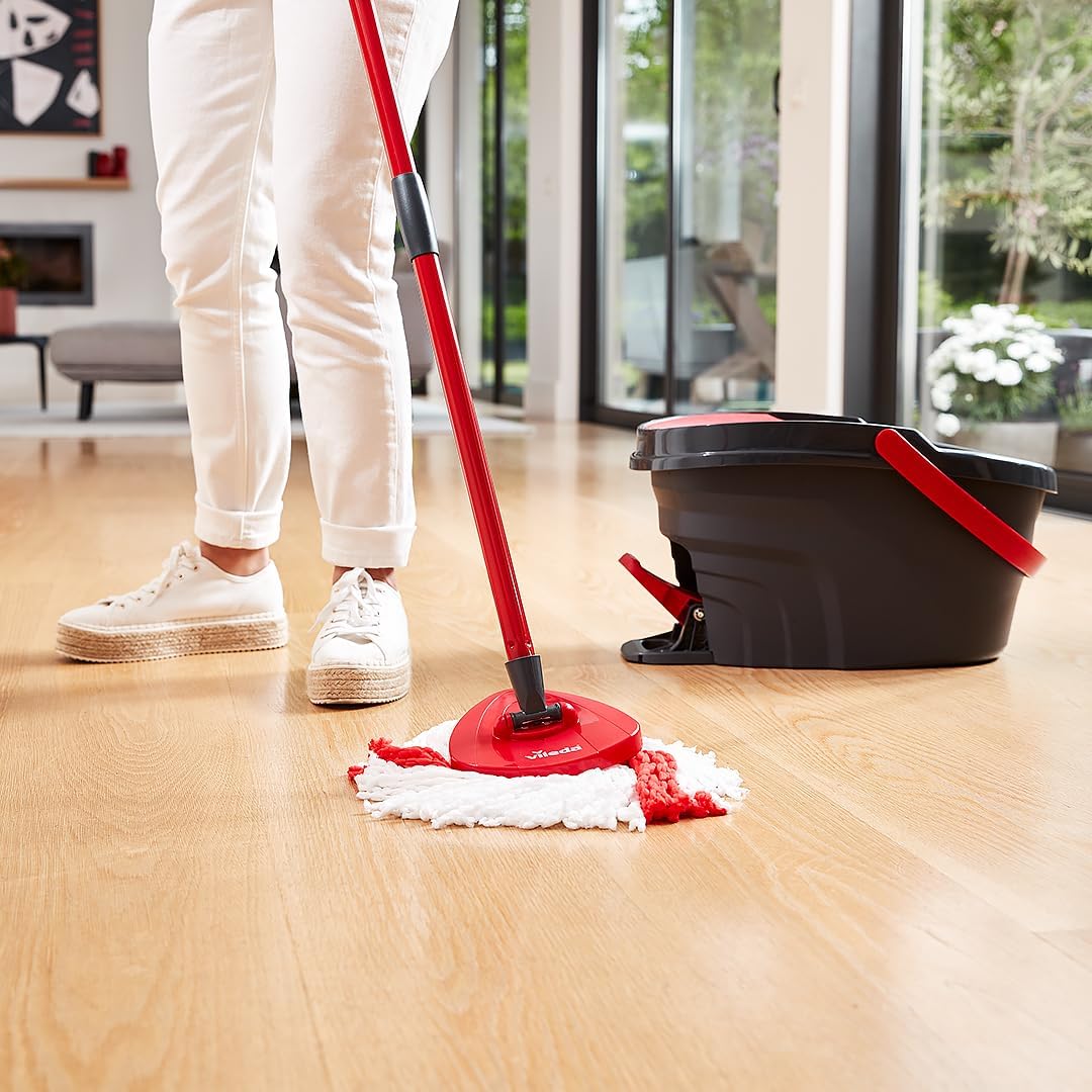 Vileda Easy Wring, Clean Spin Mop und Eimer Set mit Fusspedal, Teleskopstiel 85-123 cm, Bodenwischer