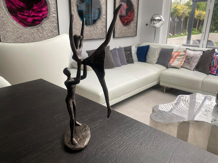 Tanzlift-Skulptur, männliche Tänzerin hebt seine Partnerin, Polyresin, Skulptur für Ehefrau, Ehemann