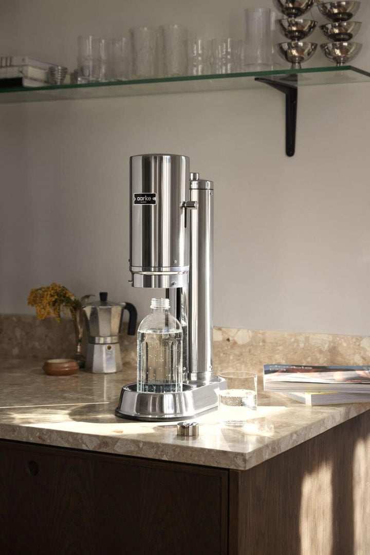 Aarke Carbonator Pro, Wassersprudler mit Glasflasche, Edelstahl Finish, Edelstahl