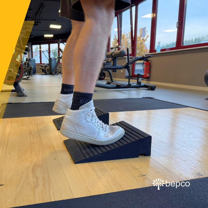 bepco Kneeblock - Squat Wedge, Wadendehner aus recyceltem Gummi - 3in1 Mobility Block für Knie, Spru