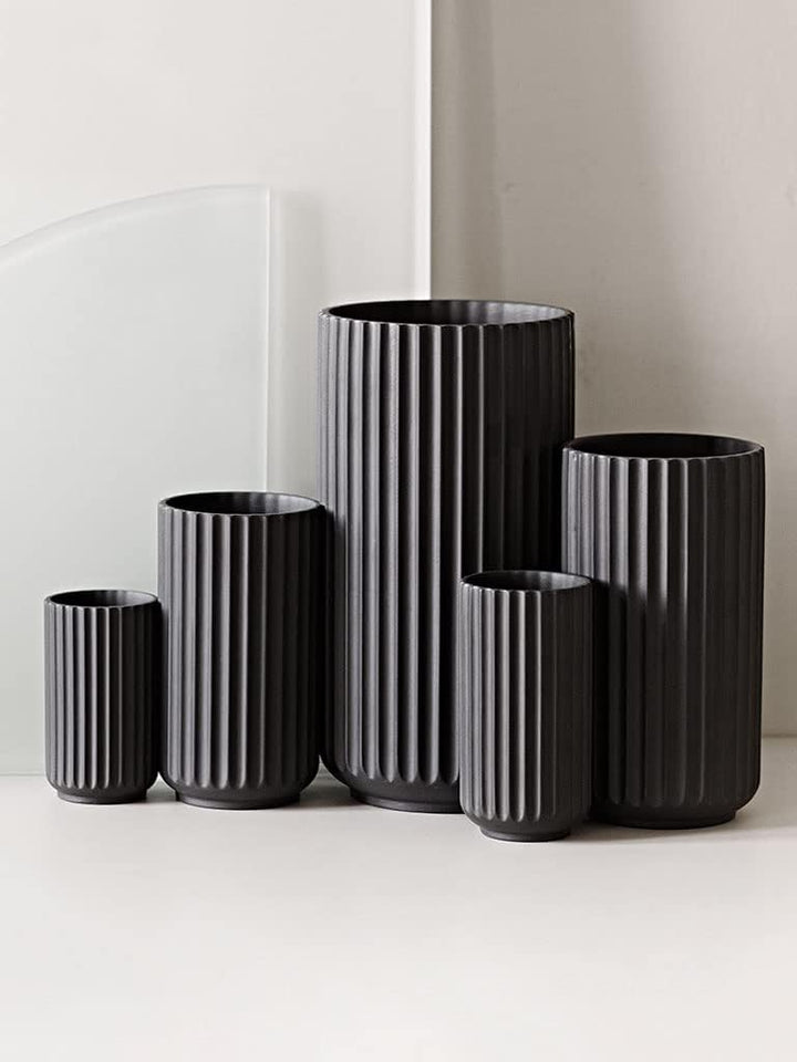 Lyngby Porcelæn Vase H15.5 cm Lyngby Designklassiker Zeitloses Design, schwarz H15,5 cm Schwarz, H15