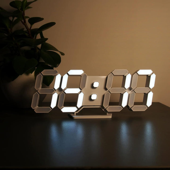 Deeyaple LED Wanduhr Digital Wecker 3D Uhr Dimmbar Snooze Modern USB 12/24Stunden Datum Temperaturan