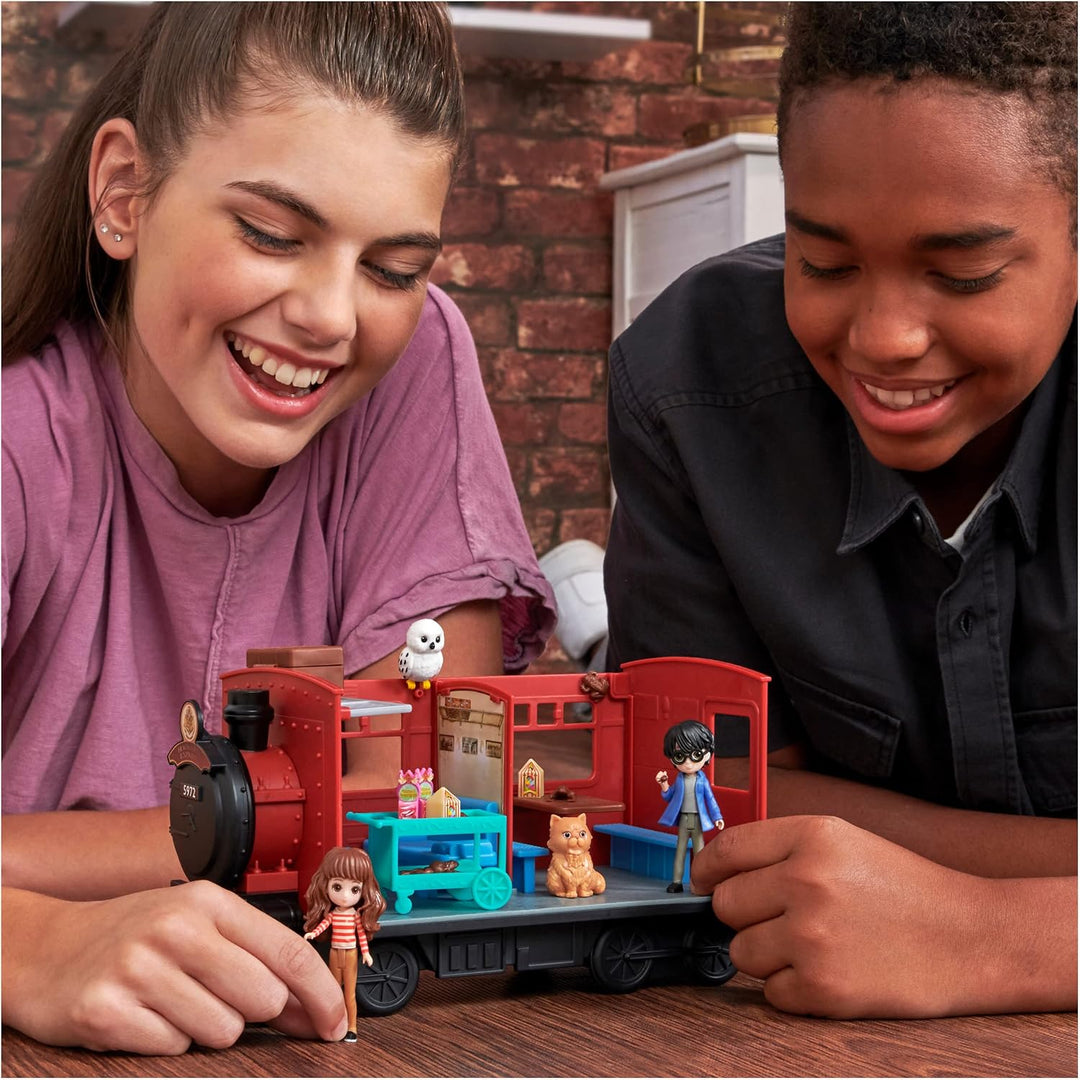 Spin Master Wizarding World Harry Potter - Hogwarts Express Zug Spielset mit Hermine Granger und Har