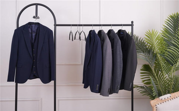Kleiderbügel aus Metall 42 cm (10er Set) Schwarz - Gummibeschichtet Anti-Rutsch, verformungsfrei für
