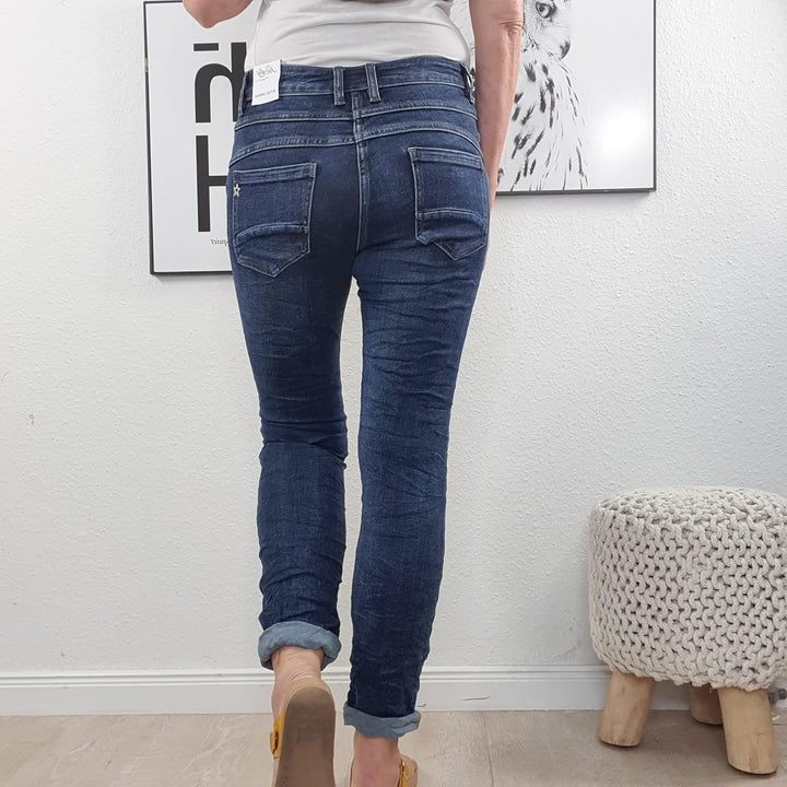 Jewelly Stretch Jeans| im Baggy Boyfriend Schnitt| Damen Hose mit dekorativer Knopfleiste| Perfekter