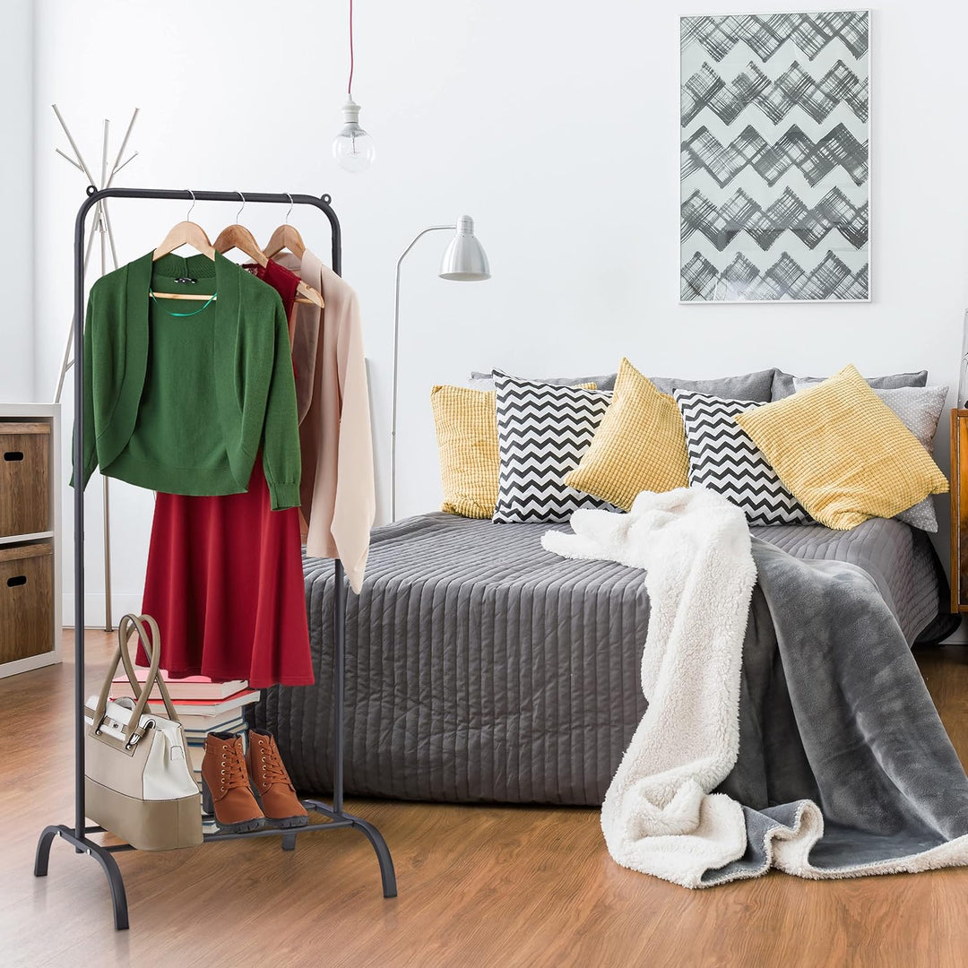 Relaxdays Kleiderständer Metall, mit Ablage, Schlafzimmer, Kleiderstange, HxBxT: 144 x 60 x 44 cm, f