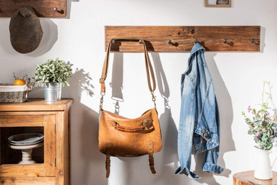 Licht-Erlebnisse Wandgarderobe Teak Holz 90 cm lang 6 Haken Garderobe Flur ERNIE