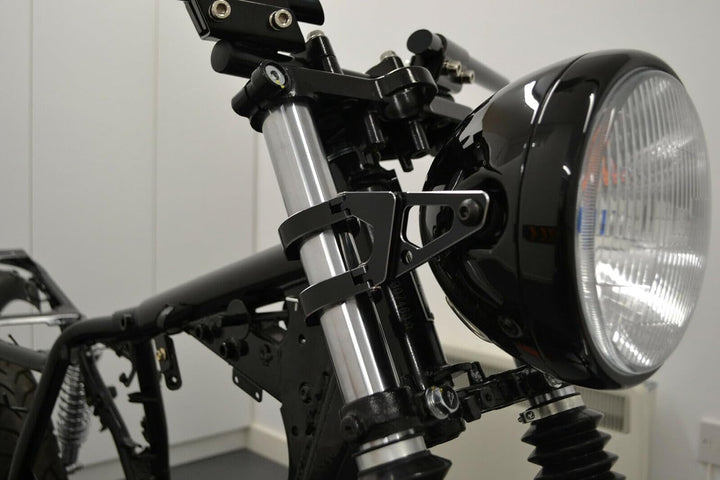 Alchemy Parts Schwarz Motorrad Scheinwerfer-Halter für 48-49mm Gabel - Schwarz CNC Bearbeitet