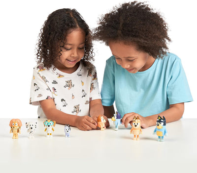 Bluey Blueys 8er-Figurenpack Familie und Freunde: 6,3–7,6 cm grosse Figuren mit beweglichen Gelenken
