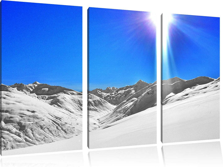 Weite weisse Berglandschaft im Winter schwarz/weiss 3-Teiler Leinwandbild 120x80 Bild auf Leinwand,
