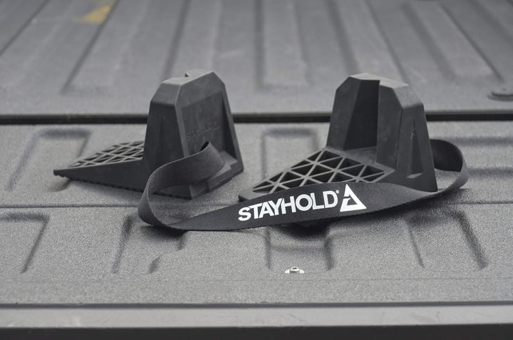Stayhold® SHB015-EU Packung (2 x Keil, 1 Haltegurt) geschlossener Karton