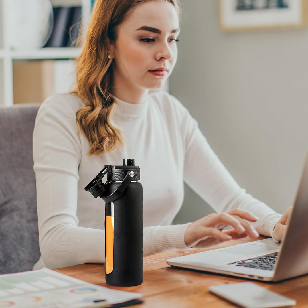 BLUEGO 700ml Glaswasserflasche mit Strohhalm und 2 Deckeln Kaffeetasse aus Glas mit Zeitmarkierung u