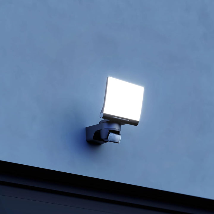 Steinel LED-Strahler XLED Home 2 XL S schwarz, 2124 lm, 180° Bewegungsmelder, 19,3 W, voll schwenkba