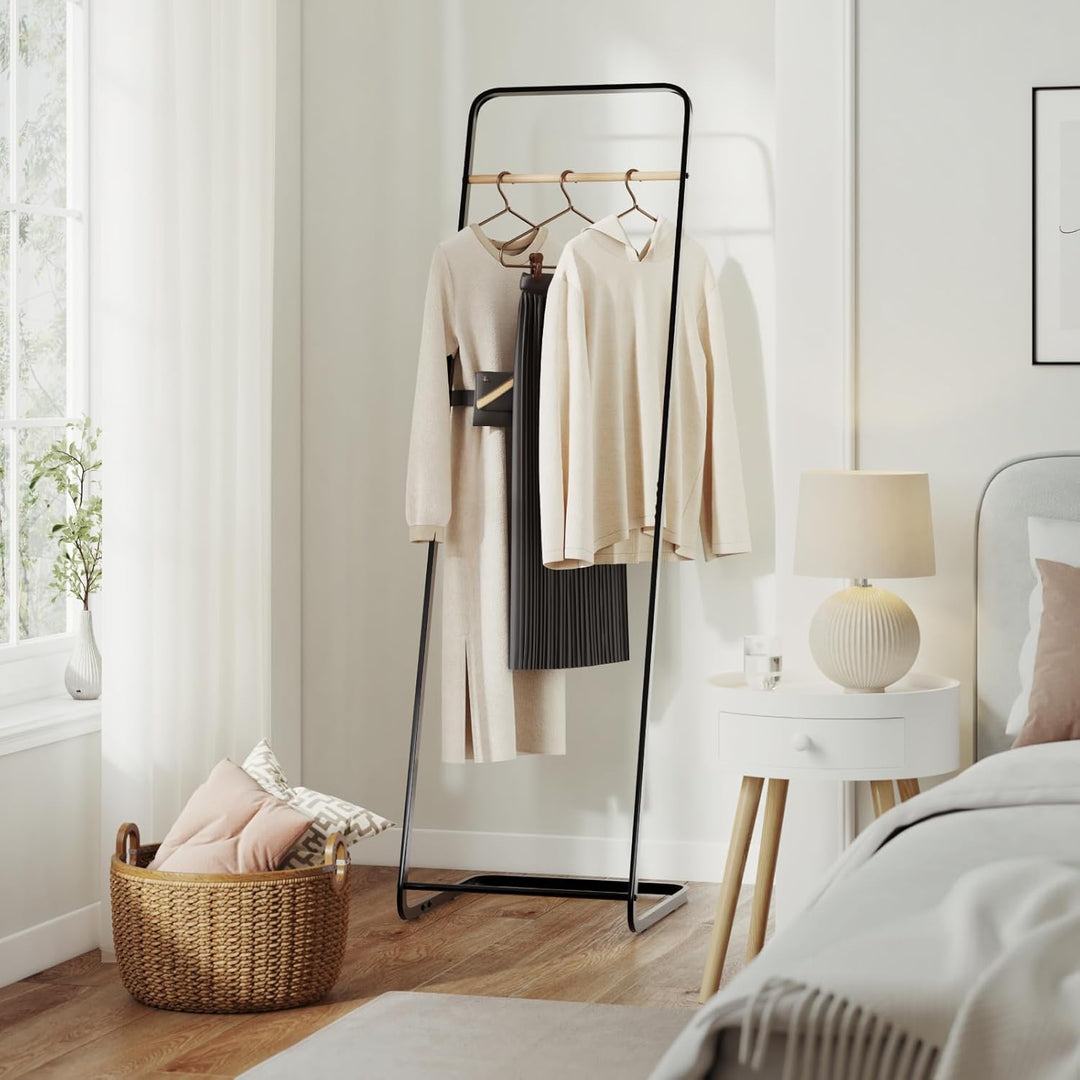WOLTU Kleiderständer für Schlafzimmer Garderobenständer Metall Kleiderstange für Mäntel, Schwarz 40x