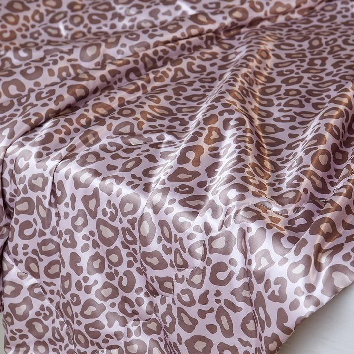 Luowei Leoparden Satin Decke 150x200 cm Rosa Kühlende Komfort Sommer Blanket 150x200 cm Verhindert d