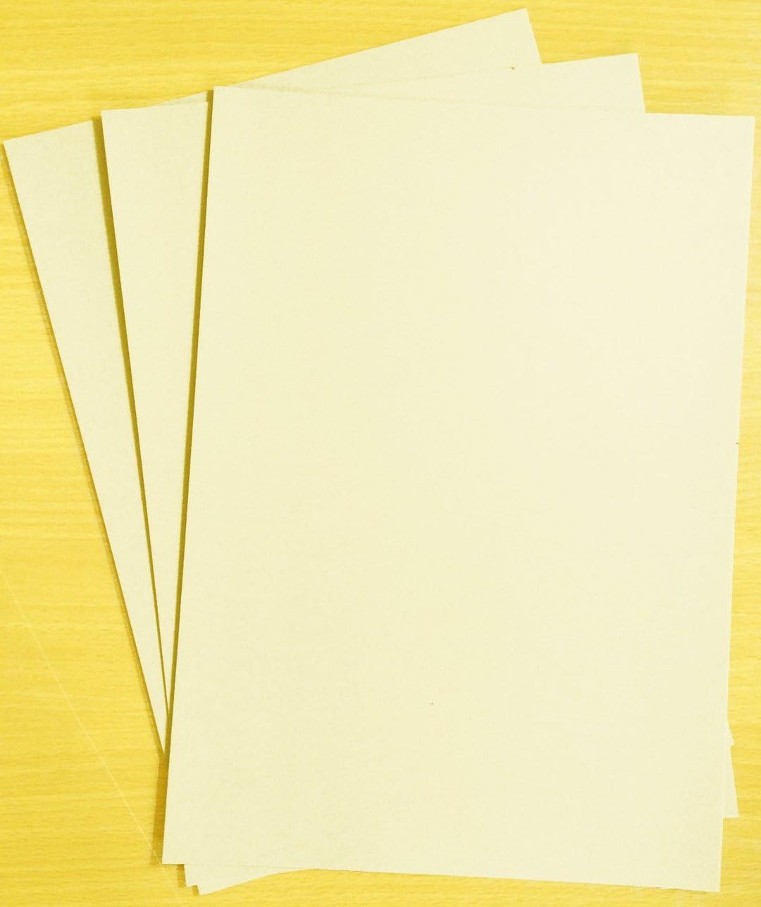 25 Blatt DIN A3 Papier elfenbein 120g/m² komplett durchgefärbt, für Einladungen, Hochzeitskarten, Fo
