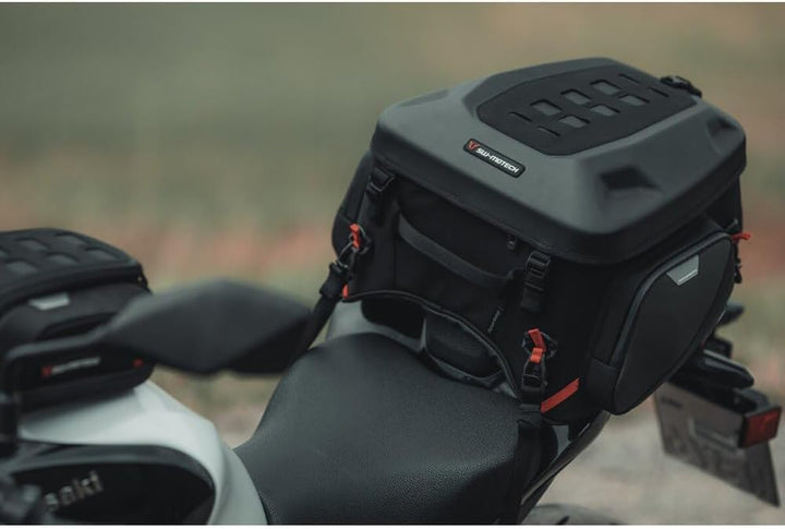 PRO Rearbag Tail Bag 1680D Ballistic Nylon. Black/Anthracite. 22-34 l.