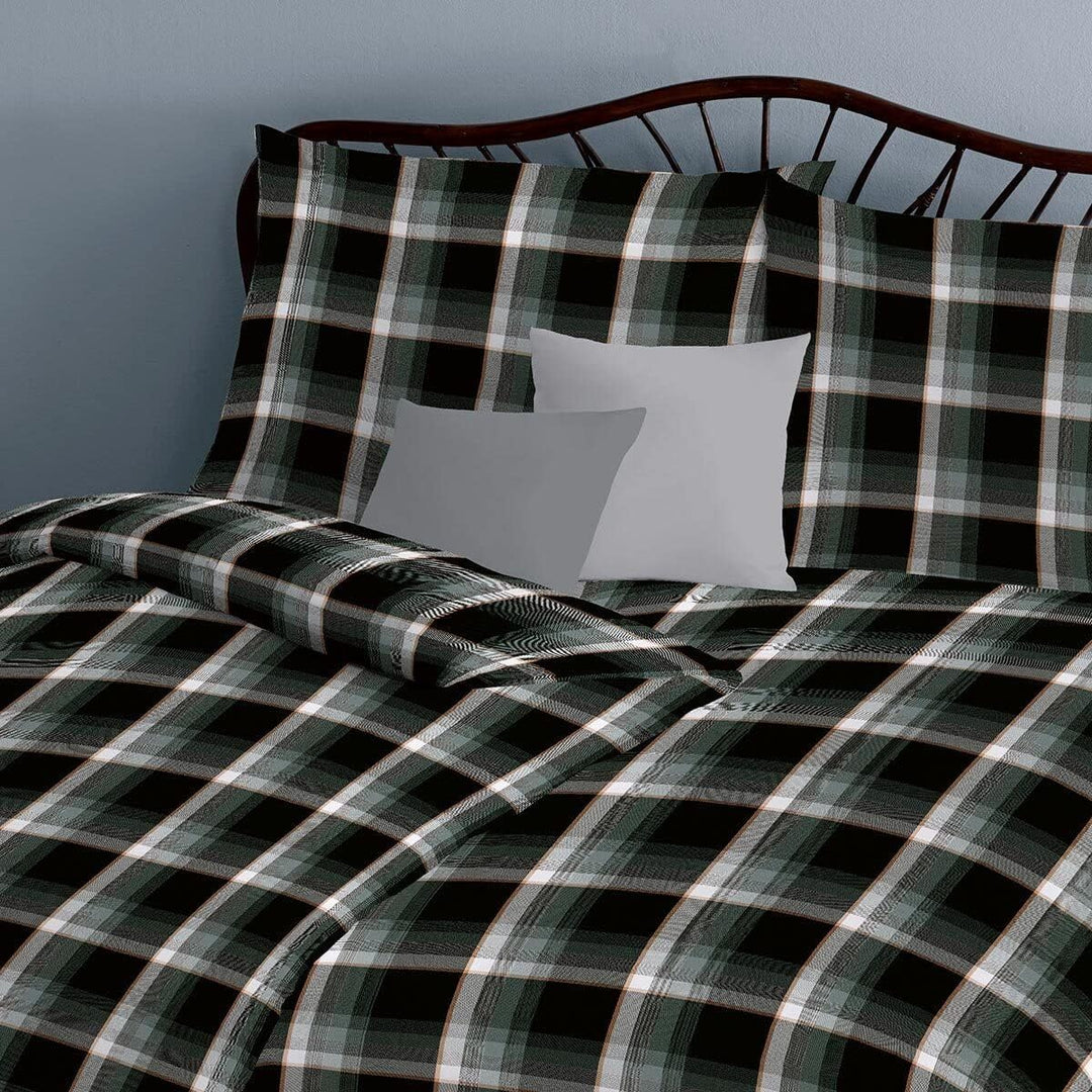 fleuresse gewebte Edelflanell Bettwäsche Lech Bomaderry schwarz-weiss 1 Bettbezug 200 x 200 cm + 2 K