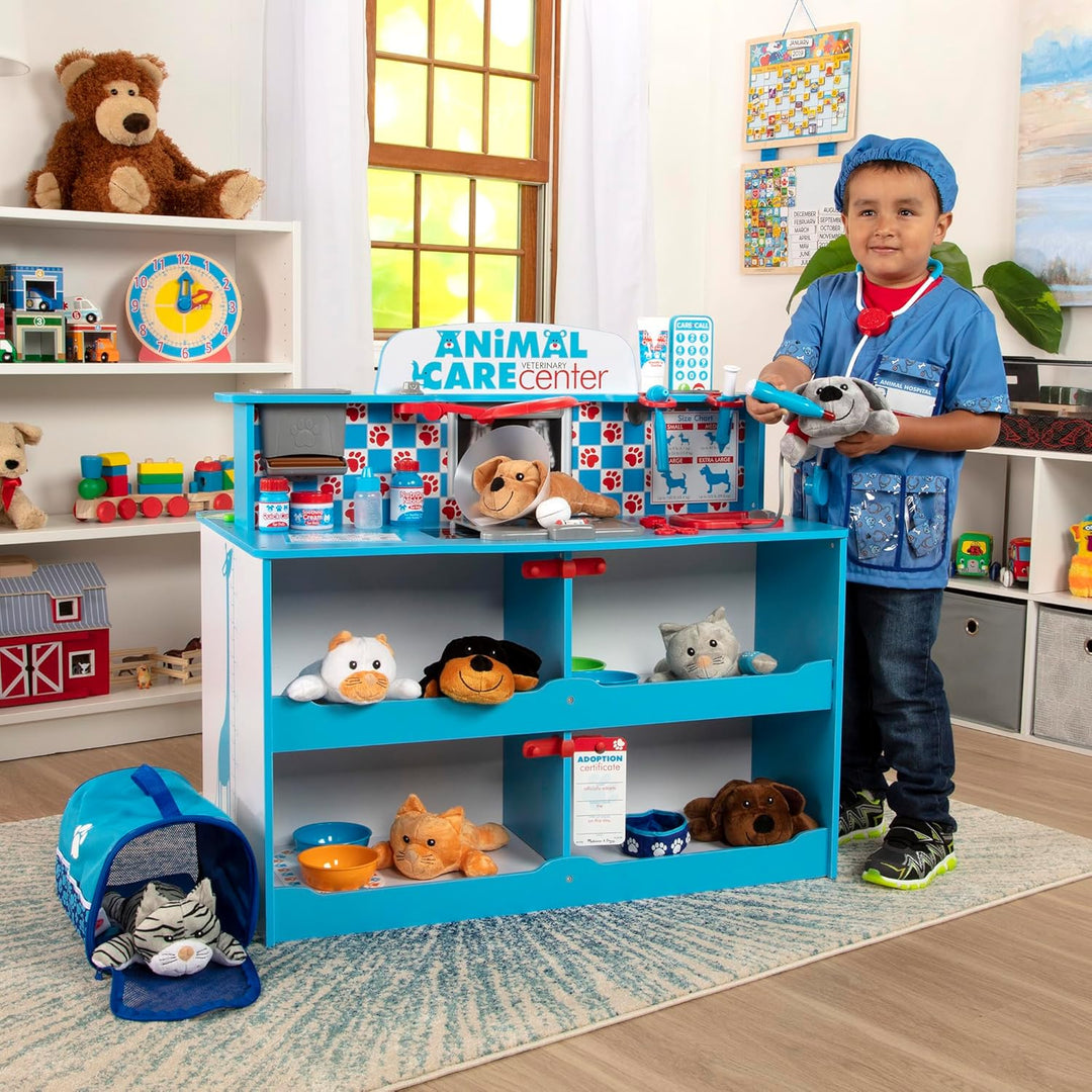 Melissa & Doug | Animal Care Activity Centre | Pretend Play | Large Playset | 3+ | Gift for Boy or G