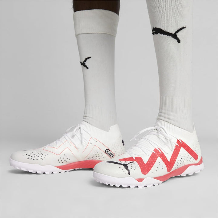 PUMA Herren Future Match Tt Fussballschuh 46.5 EU Puma White Puma Schwarze Feuer Orchidee, 46.5 EU P