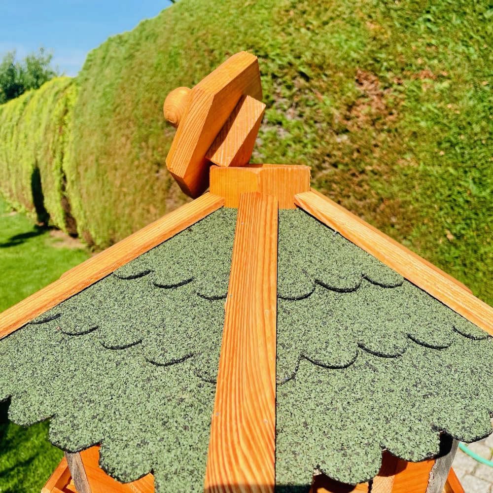 Vogel Futter Haus L oder XL Sechseck Holz Vogelhaus Futterstelle Braun/Blau, Rot, Schwarz und Grün (
