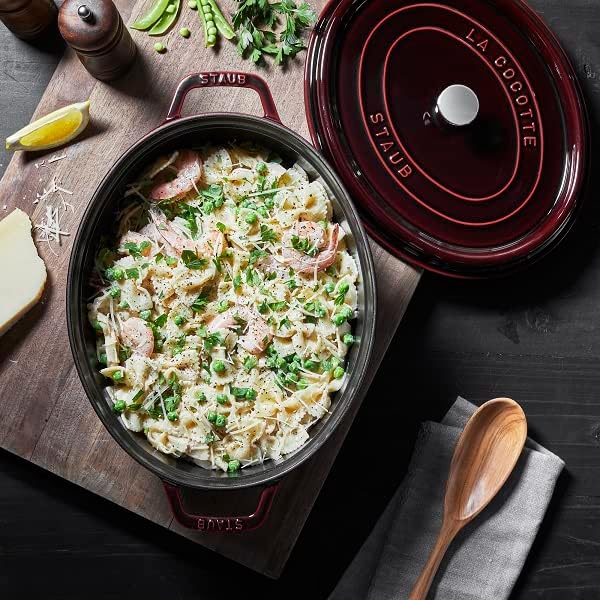 STAUB Gusseisen Bräter/Cocotte, Oval 31 cm, 5,5 L, Aromaregen Funktion, Für alle Herdarten geeignet,