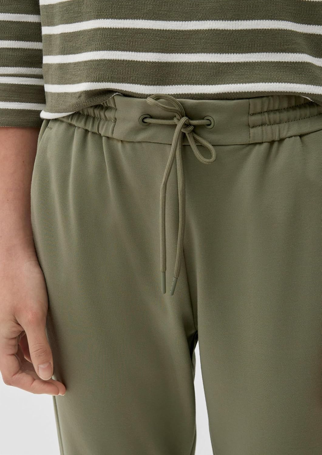 s.Oliver Slim: Jogpants mit elastischem Bund 38W / 28L 7928 Olive, 38W / 28L 7928 Olive