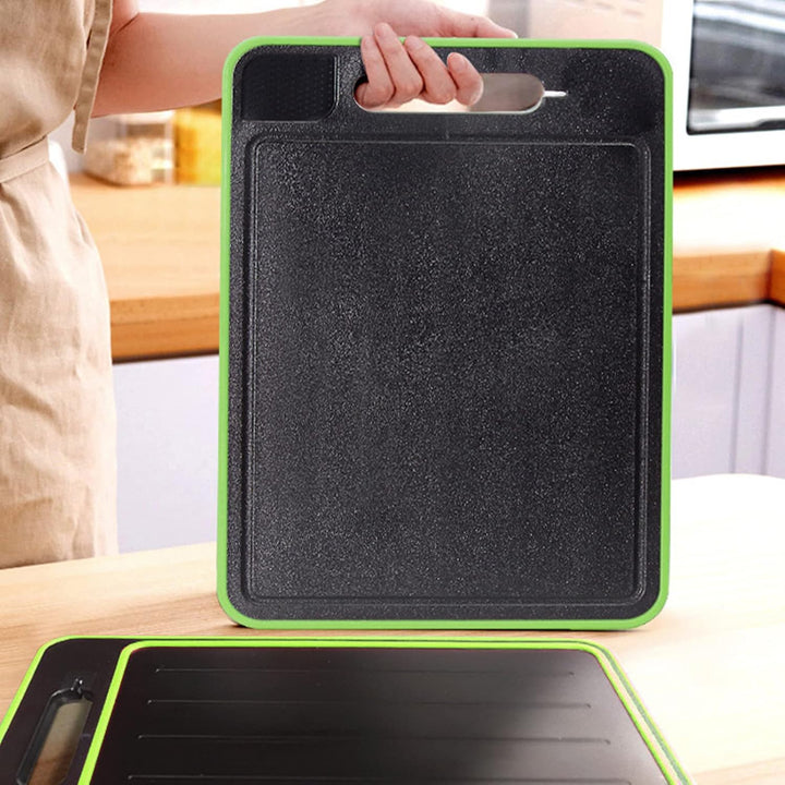 Frost Away Schneidebrett mit Auftau-Funktion, 4-in-1 Küchen Gadget mit integriertem Messerschärfer u