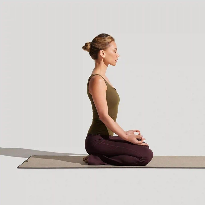 ShaktiMat [Das Original seit 2007] Yogamatte für Meditation, Pilates, Yoga, Fitness - Faire Produkti