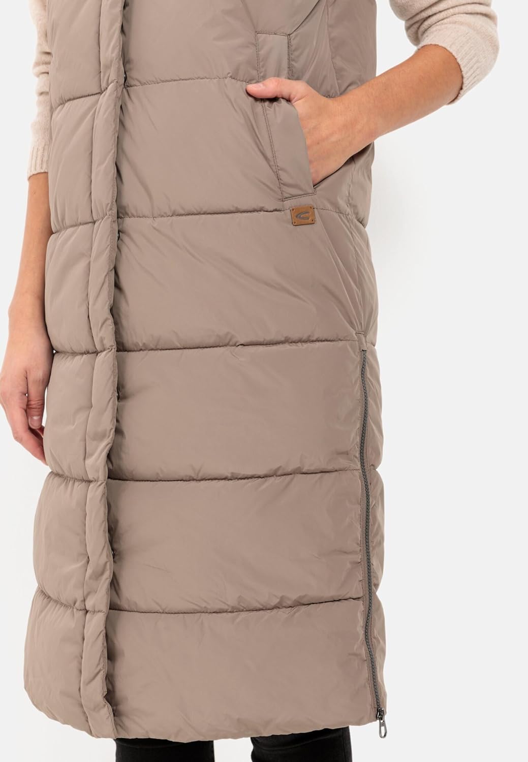 camel active Damen Lange Steppweste aus recyceltem Polyester, Braun