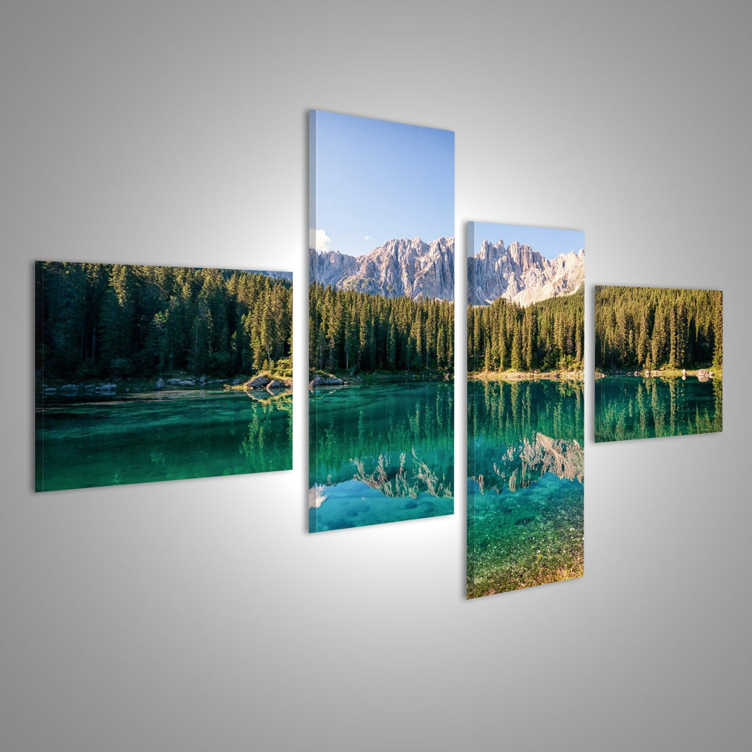 Bild auf Leinwand Karersee bei den Dolomiten in Italien Wandbild Poster Leinwandbild 150x80 4-teilig