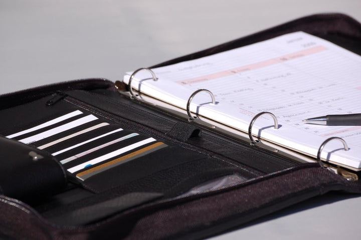 Chronoplan 50864 nachfüllbarer Terminplaner / Organizer / Terminkalender Mappe aus Premium Vollrindl