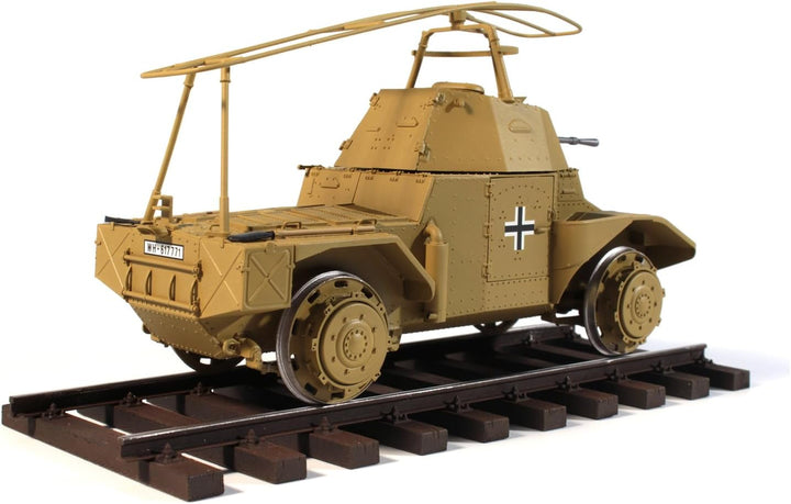 ICM 35376 Modellbausatz Panzerspähwagen P204(f) Railway WWII German Armoured Vehicle, Schwarz